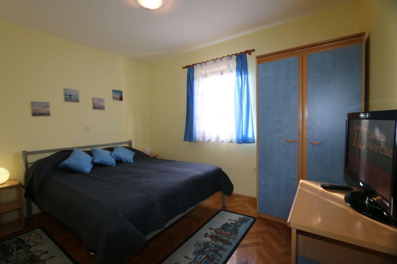Apartment DINA Šilo Buitenkant foto